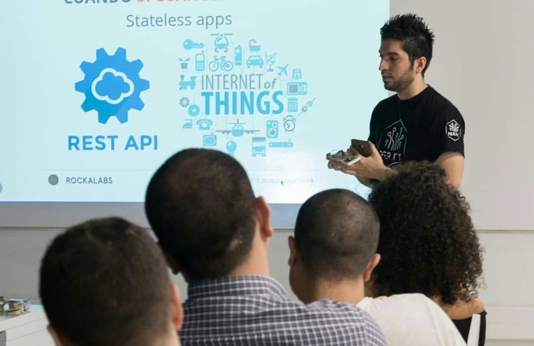 Introduction to Serverless with Emphasis on IoT